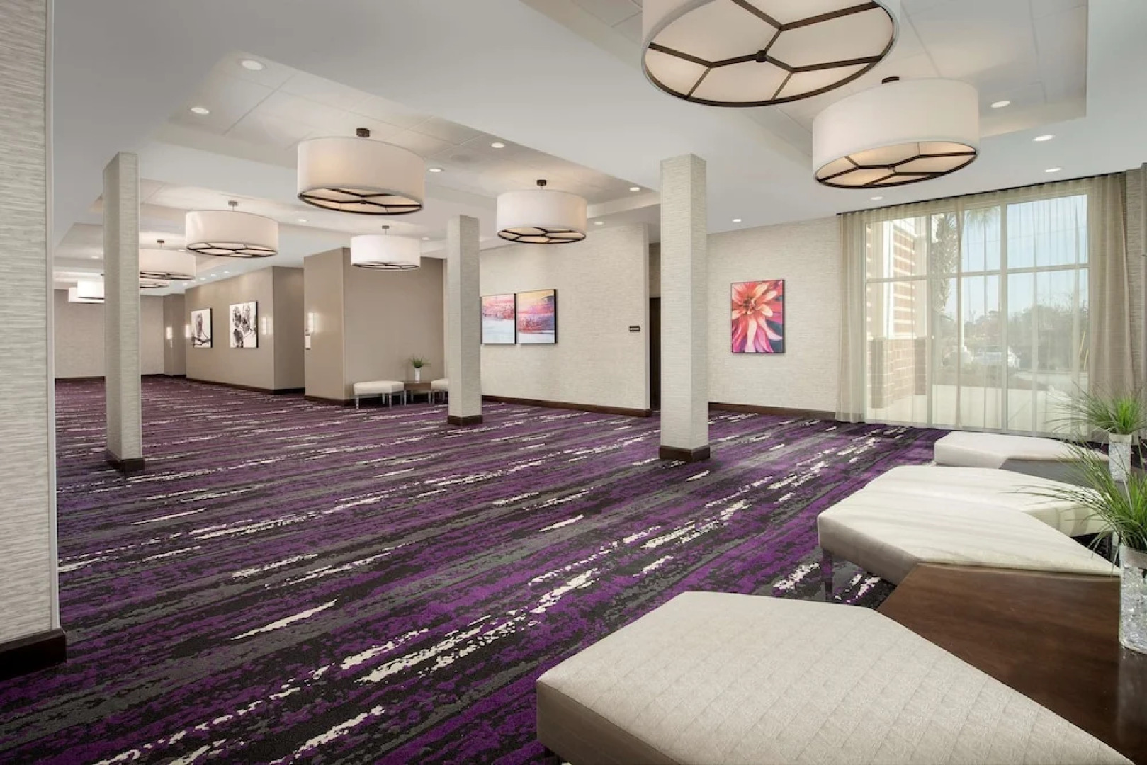 Hilton Garden Inn Columbia Airport (ex Holiday Inn & Suites Columbia-Airport)