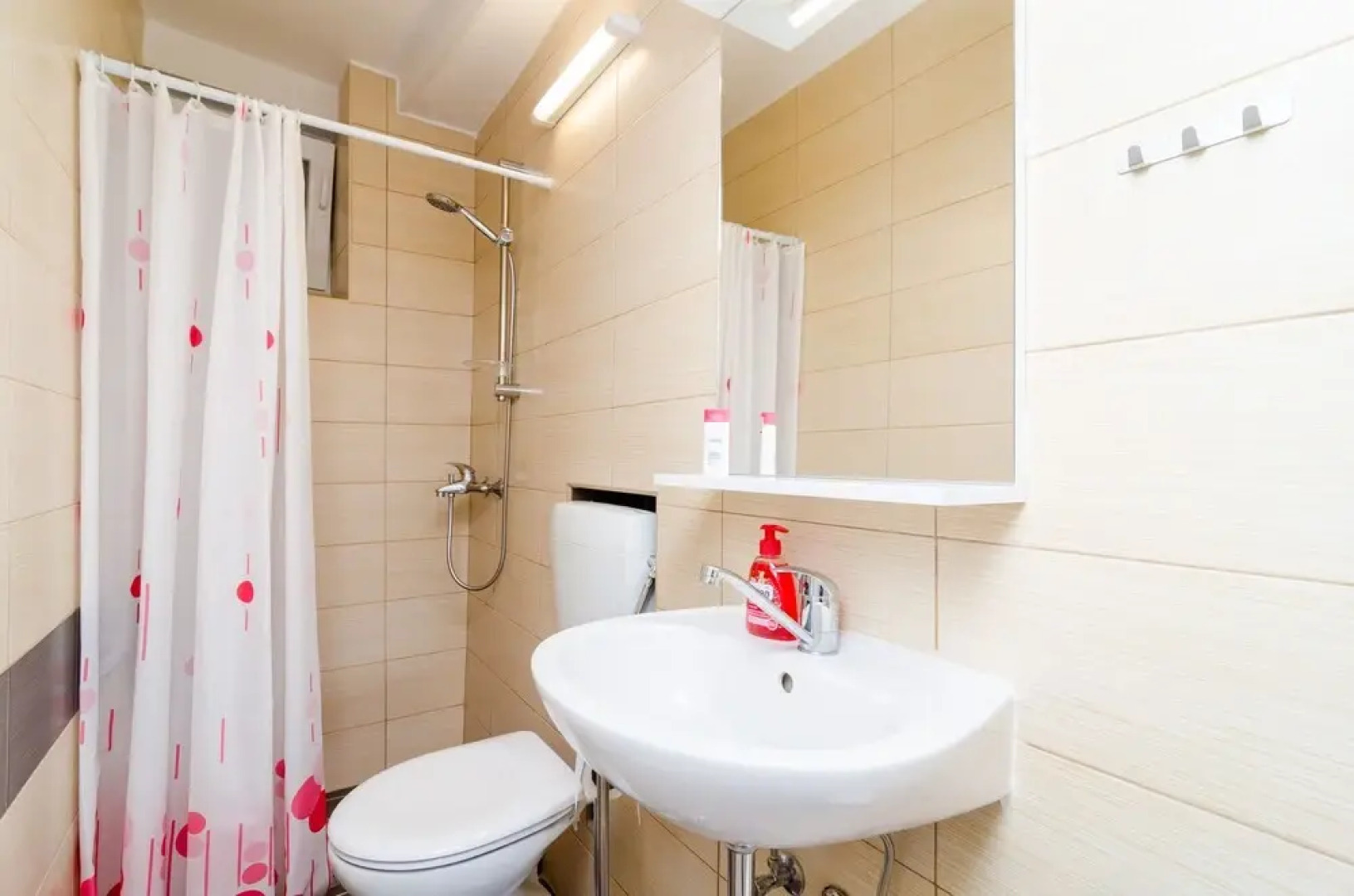 Apartments & Room Lino