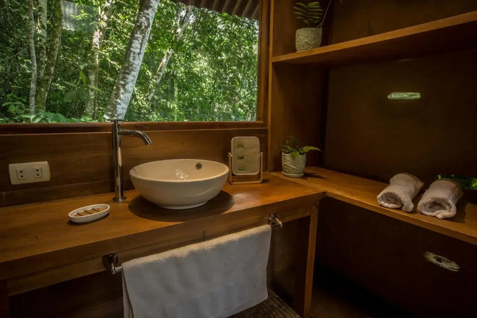 Chirapa Manta Amazon Lodge