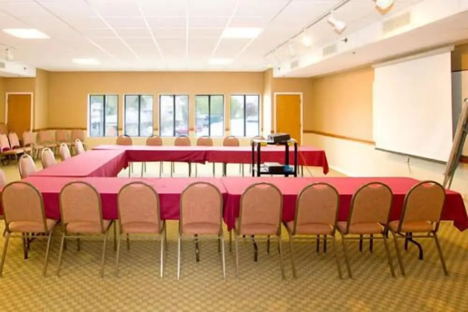 Edgewater Inn- Charlevoix