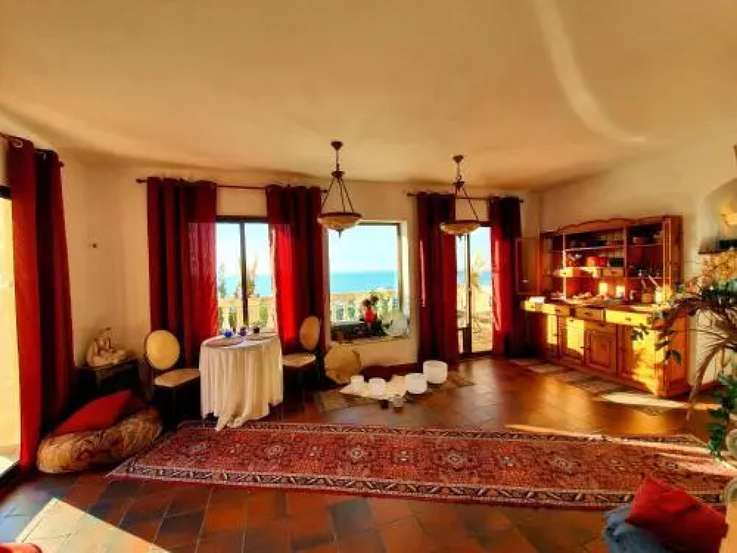 Ashram Villa Sunshine