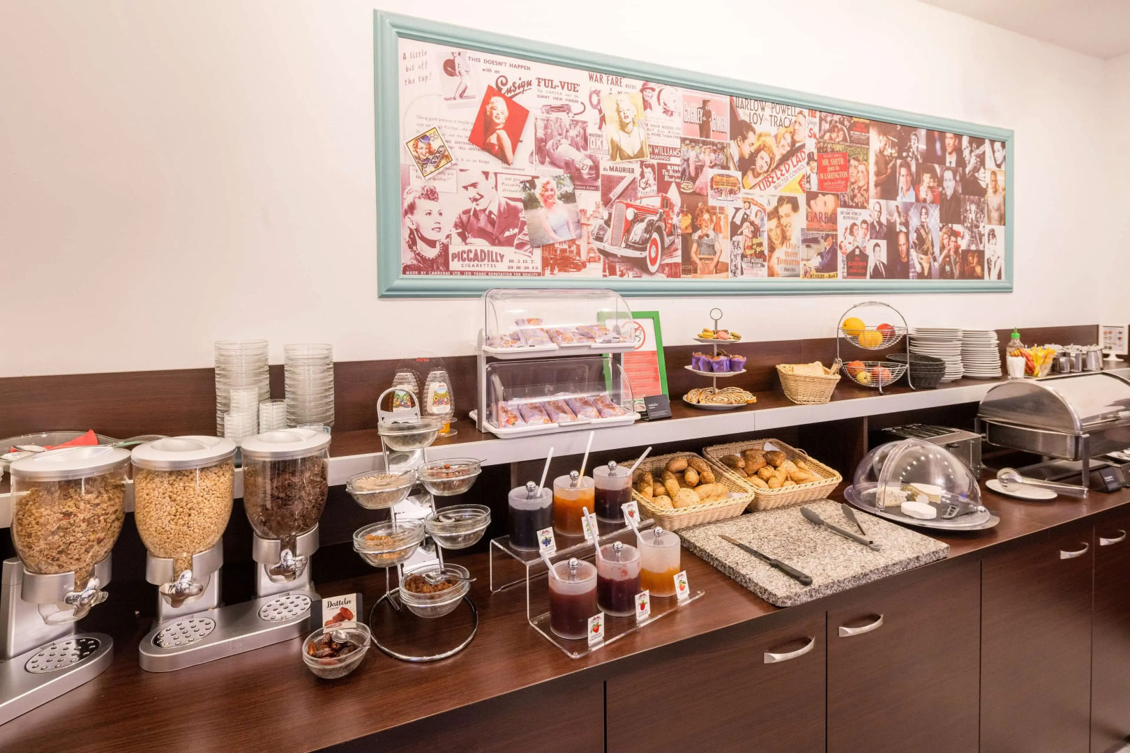 Best Western Plus Celebrity Suites