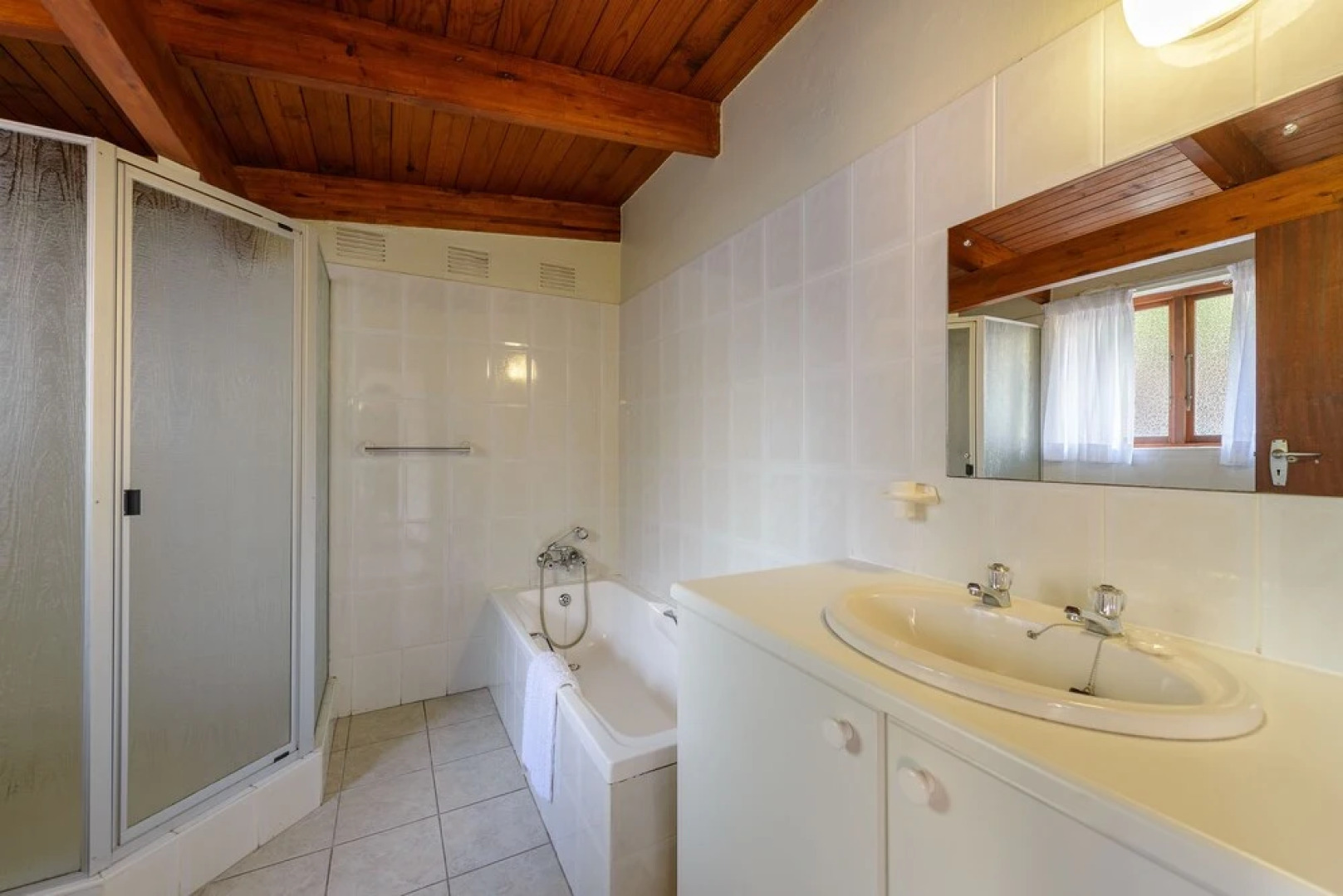 San Lameer Villa Rentals 12101