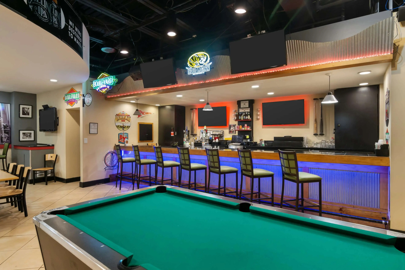 Best Western Plus Kansas City Sports Complex Hotel