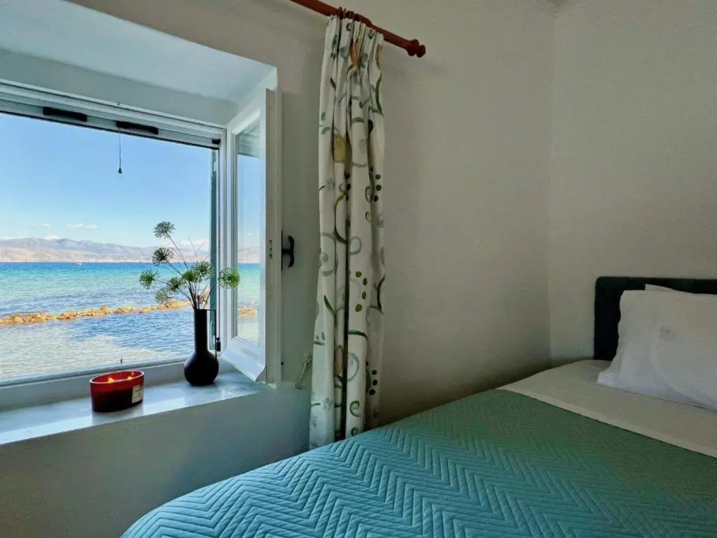 Apraos Beachfront Studio