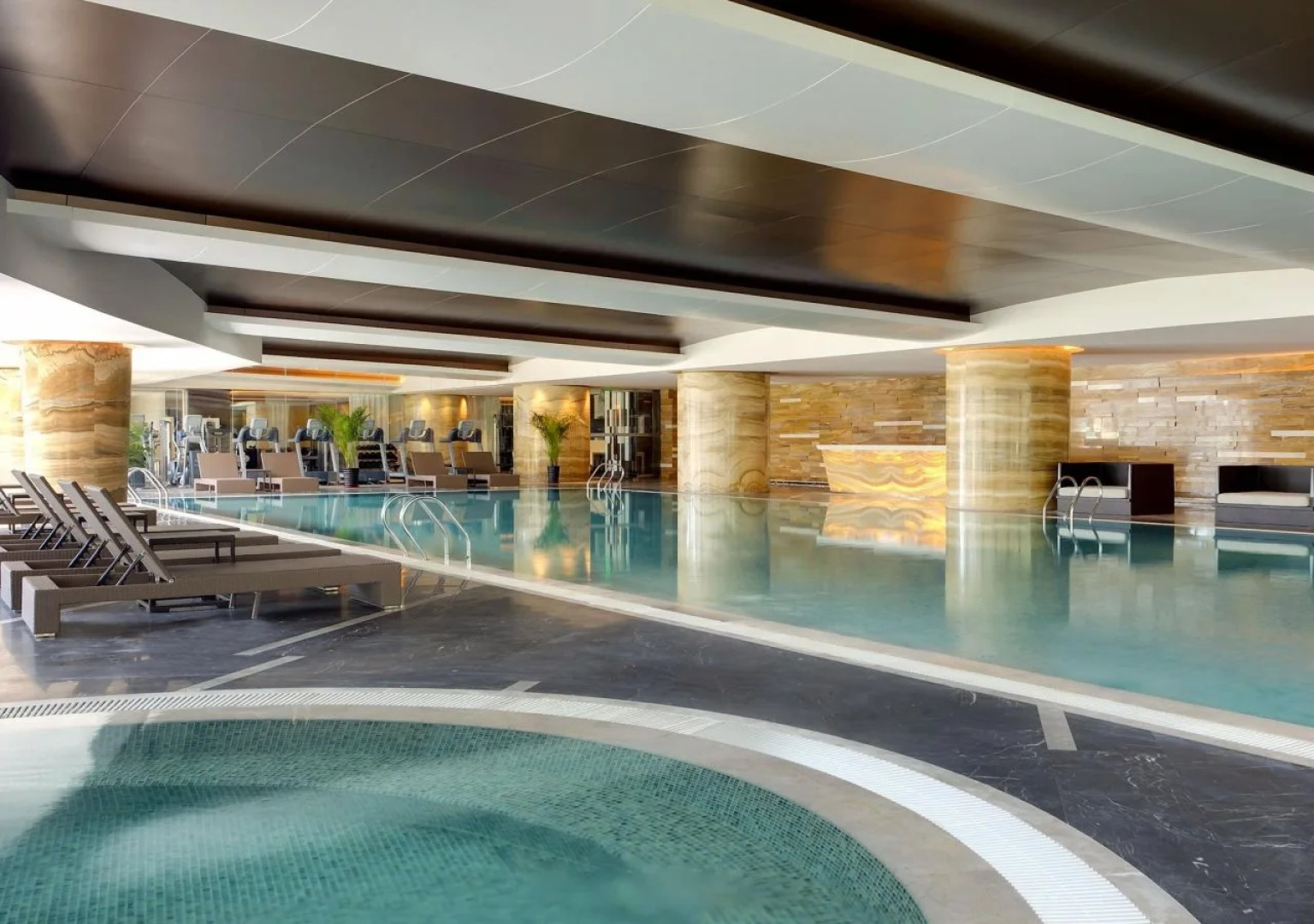 Sheraton Changchun Jingyuetan Hotel