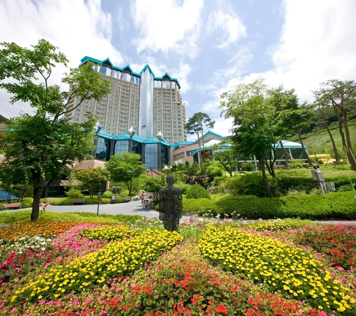 High 1 Convention Hotel