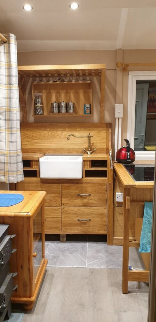 Shropshire - Riverside - Cabin - Sleeps 2 - Hottub