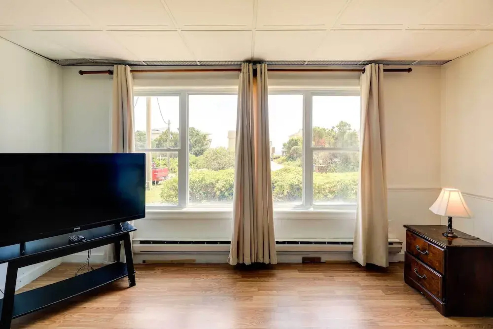 'hannah's Place' - Quaint & Cozy Apt by the Beach!