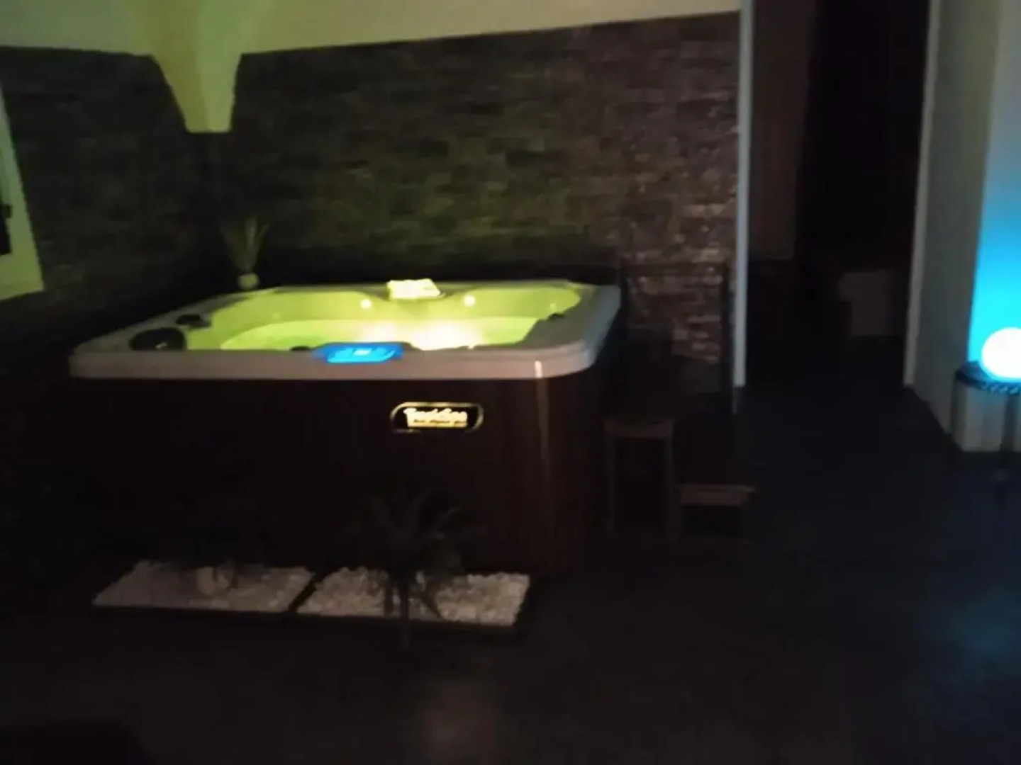 L'instant Suspendu (Adults Only)