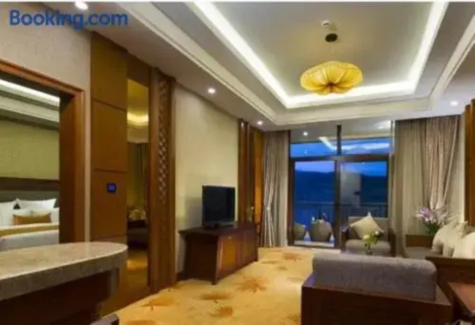 Ramada Plaza by Wyndham Xishuangbanna South