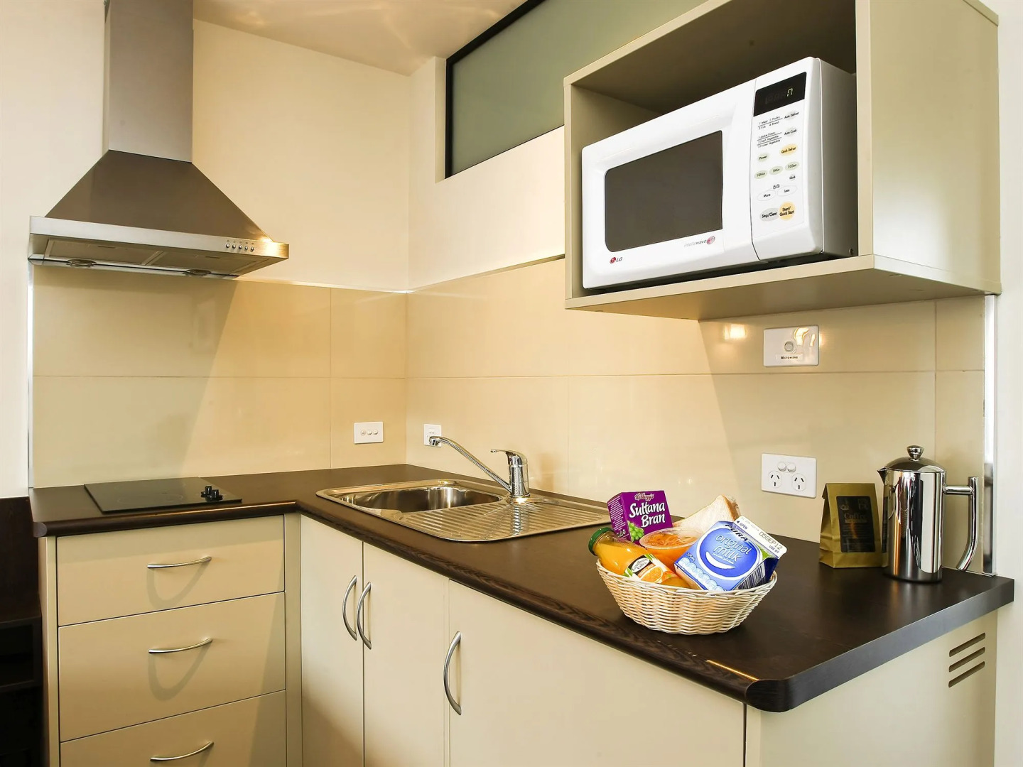 429 Apartments and Suites