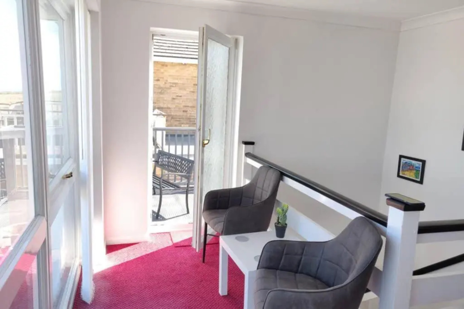 Detached House with Panoramic Sea Views