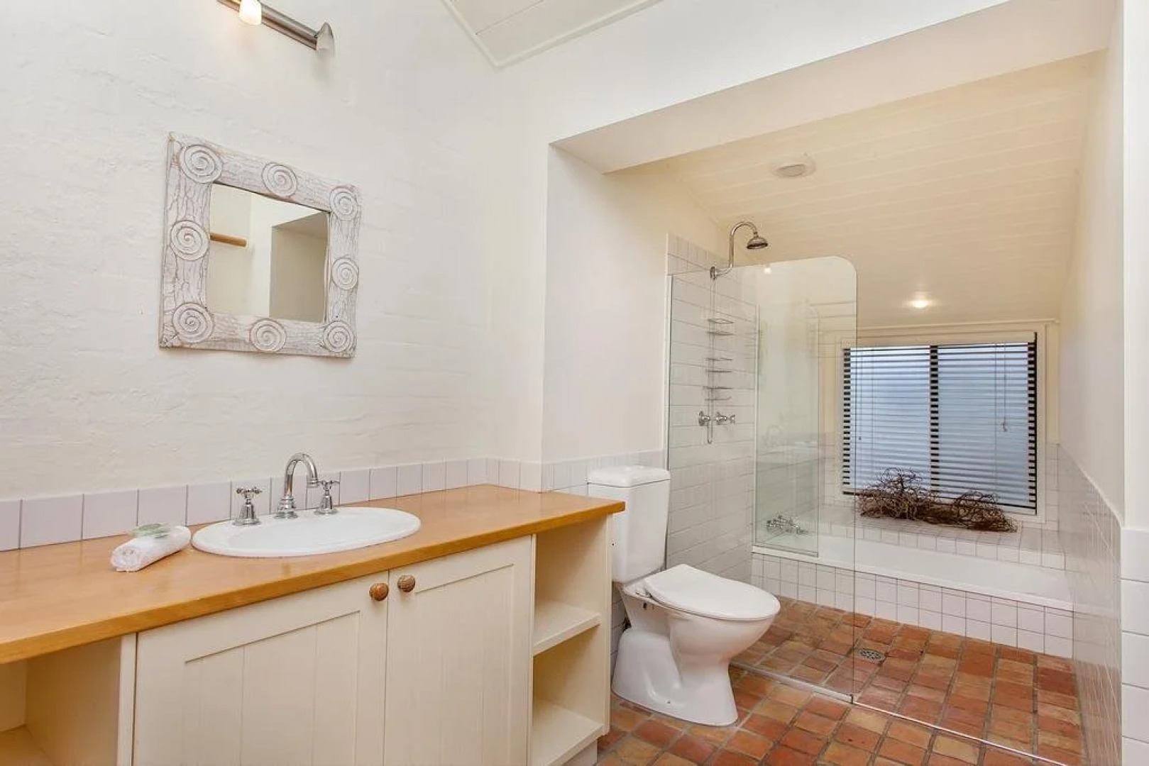 A PERFECT STAY –Beachwood House