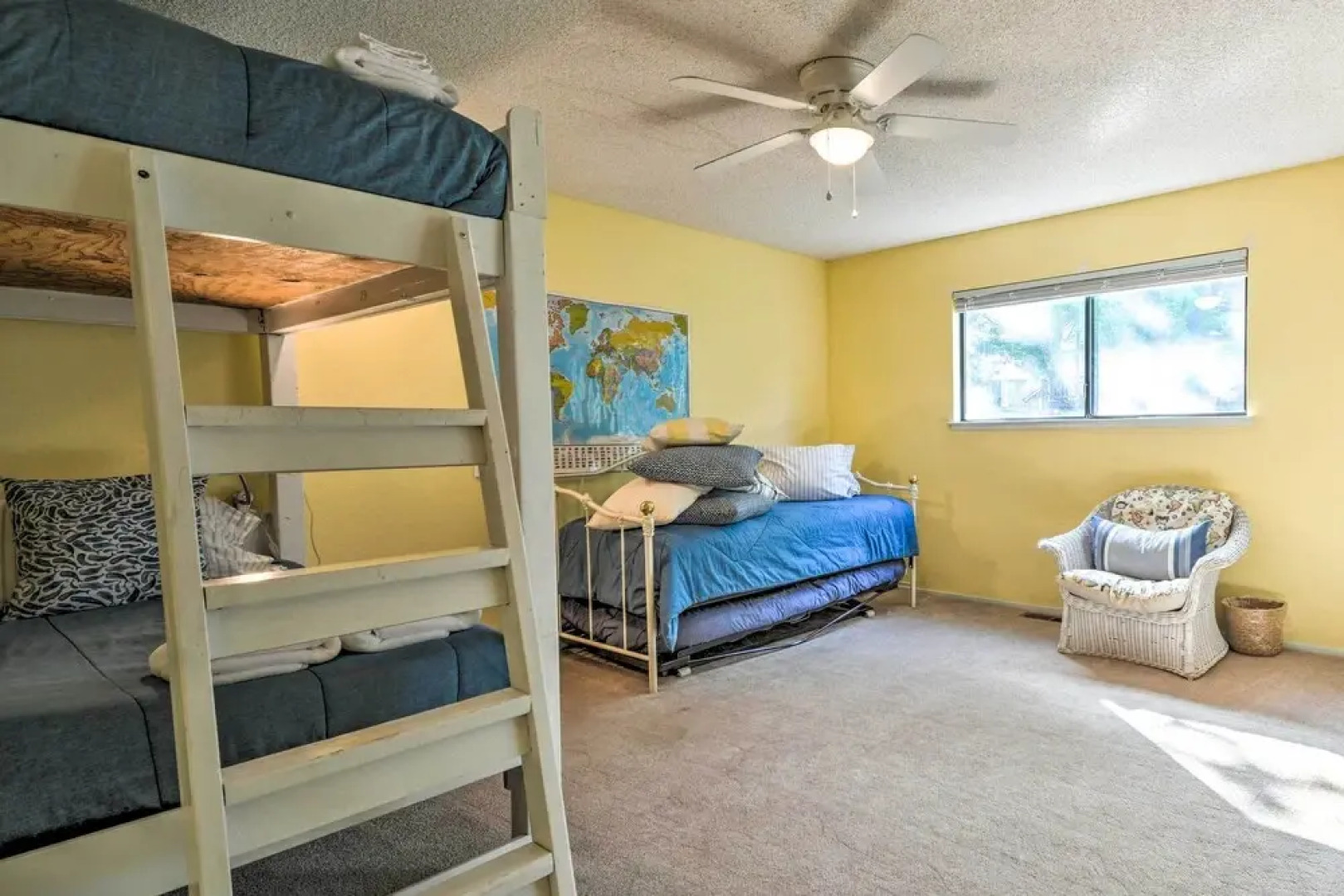 Calm Groveland Cabin - Near Pine Mountain Lake!