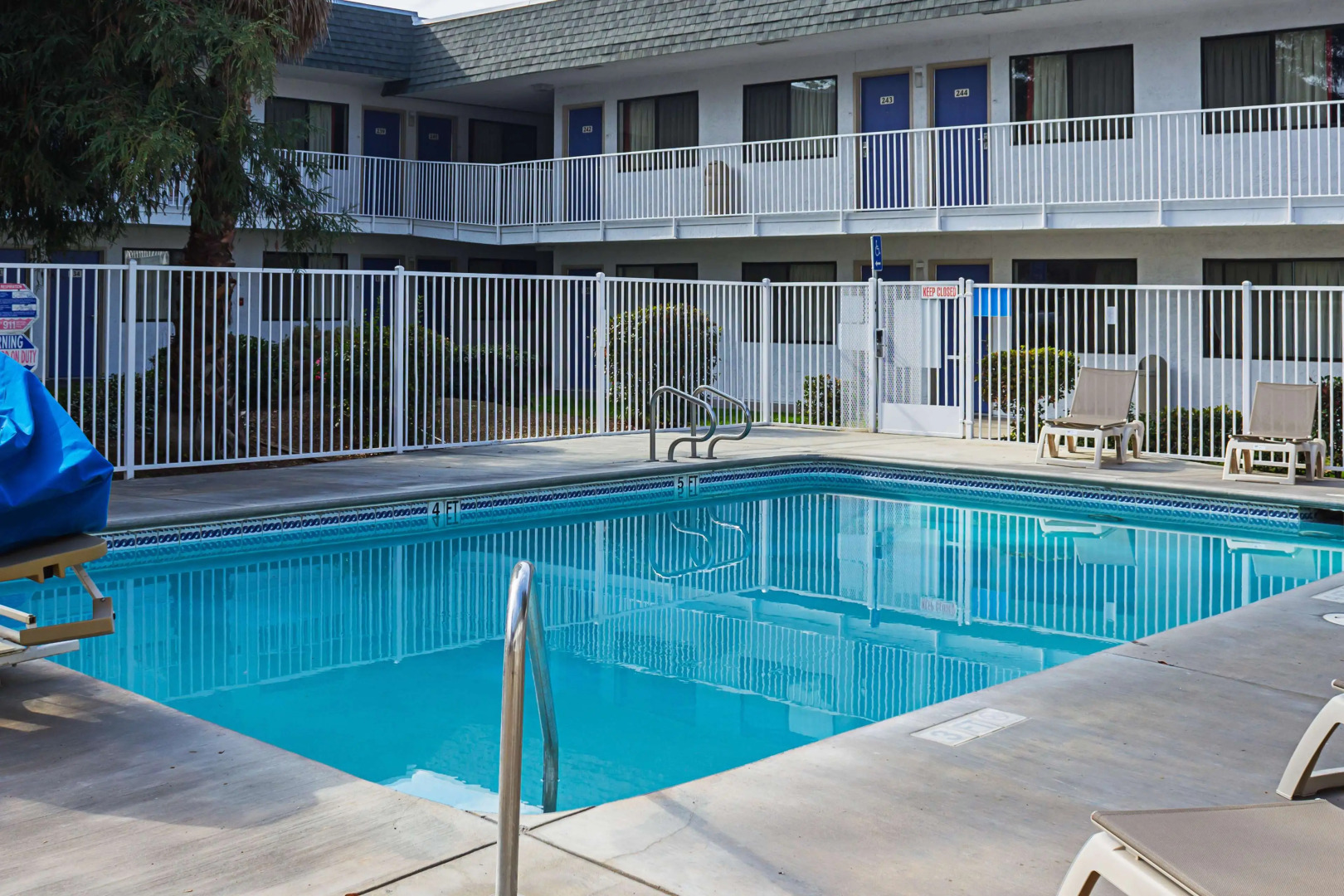 Motel 6 Porterville, CA