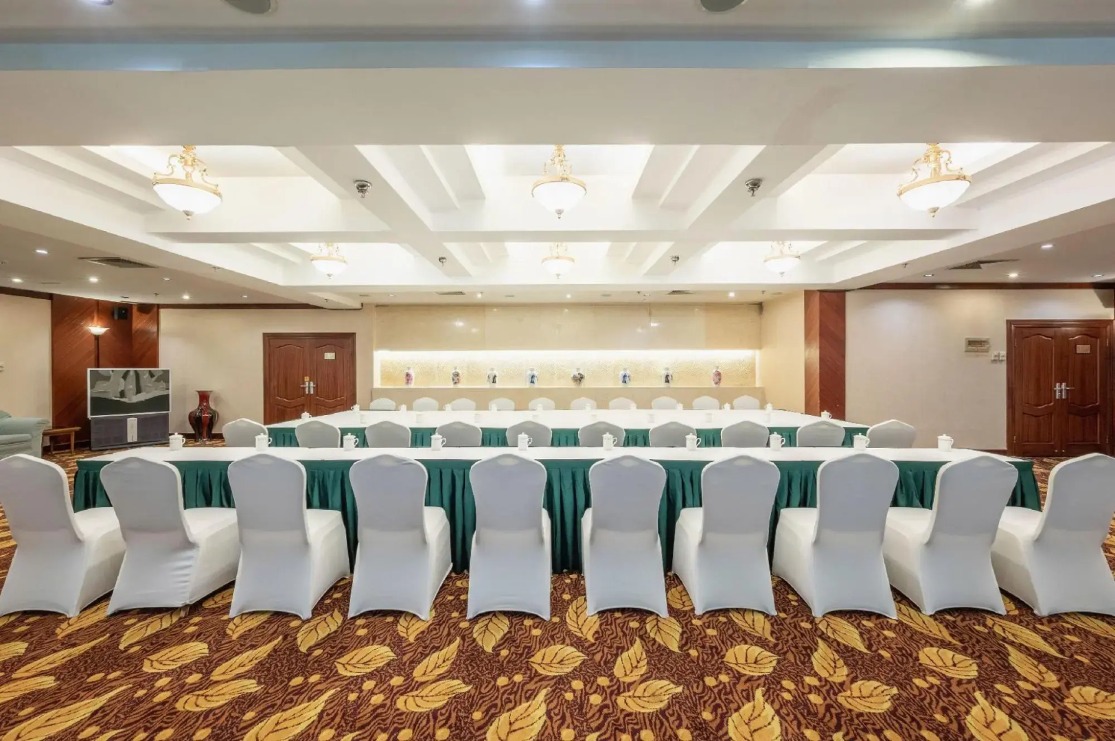 Chuxiong WeishengXiongbao Hotel