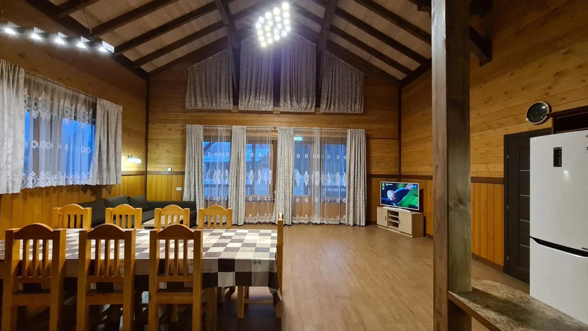 Коттедж Б2 на базе отдыха Новинки Парк