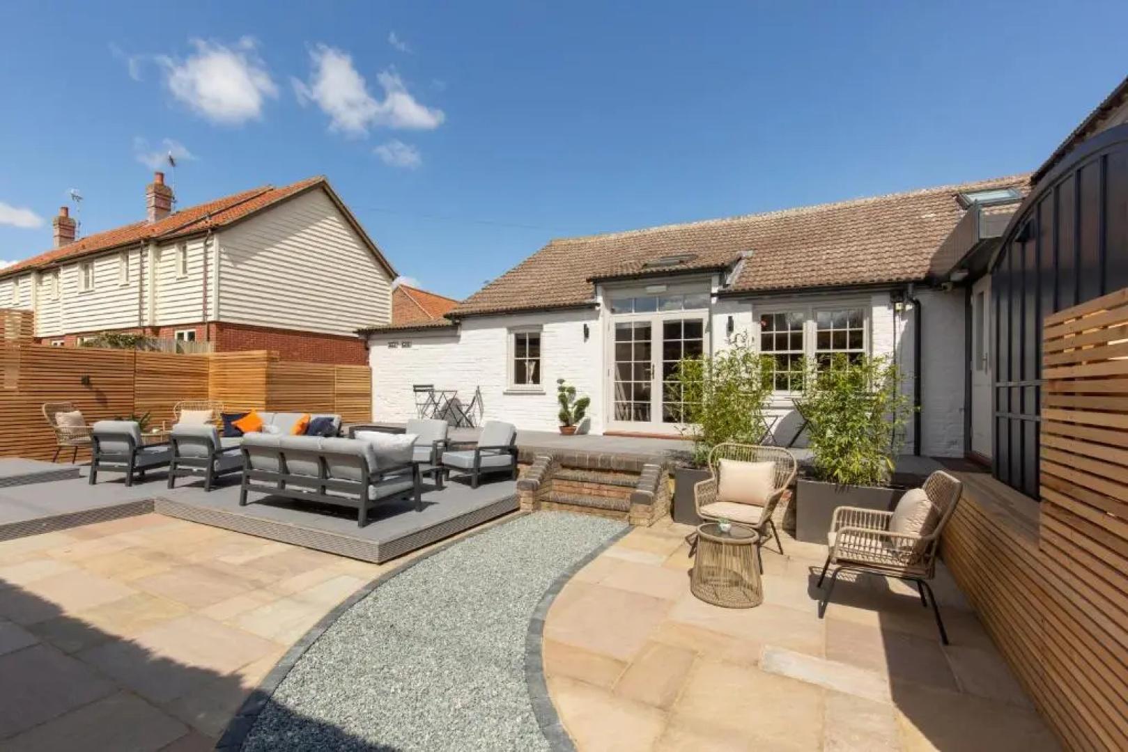 The Railway Hotel by Barefoot Retreats