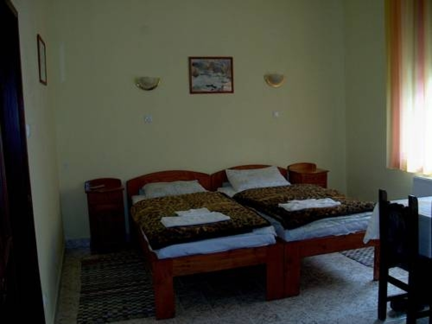 Róza Hotel és Apartmanház