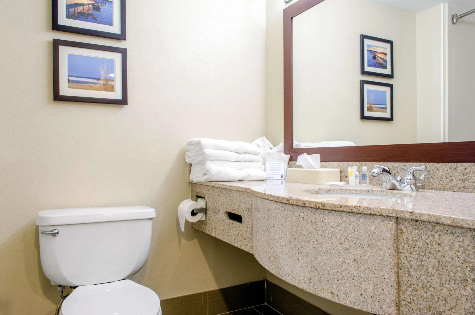 Comfort Inn & Suites Biloxi - D'Iberville