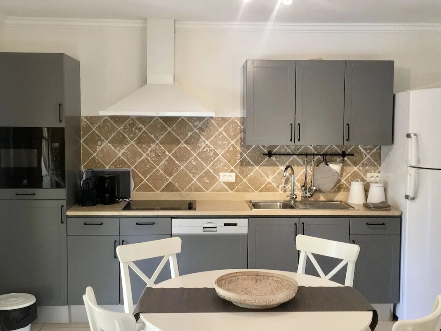 Captivating Villa in Le Plan-de-la-tour with Swimming Pool