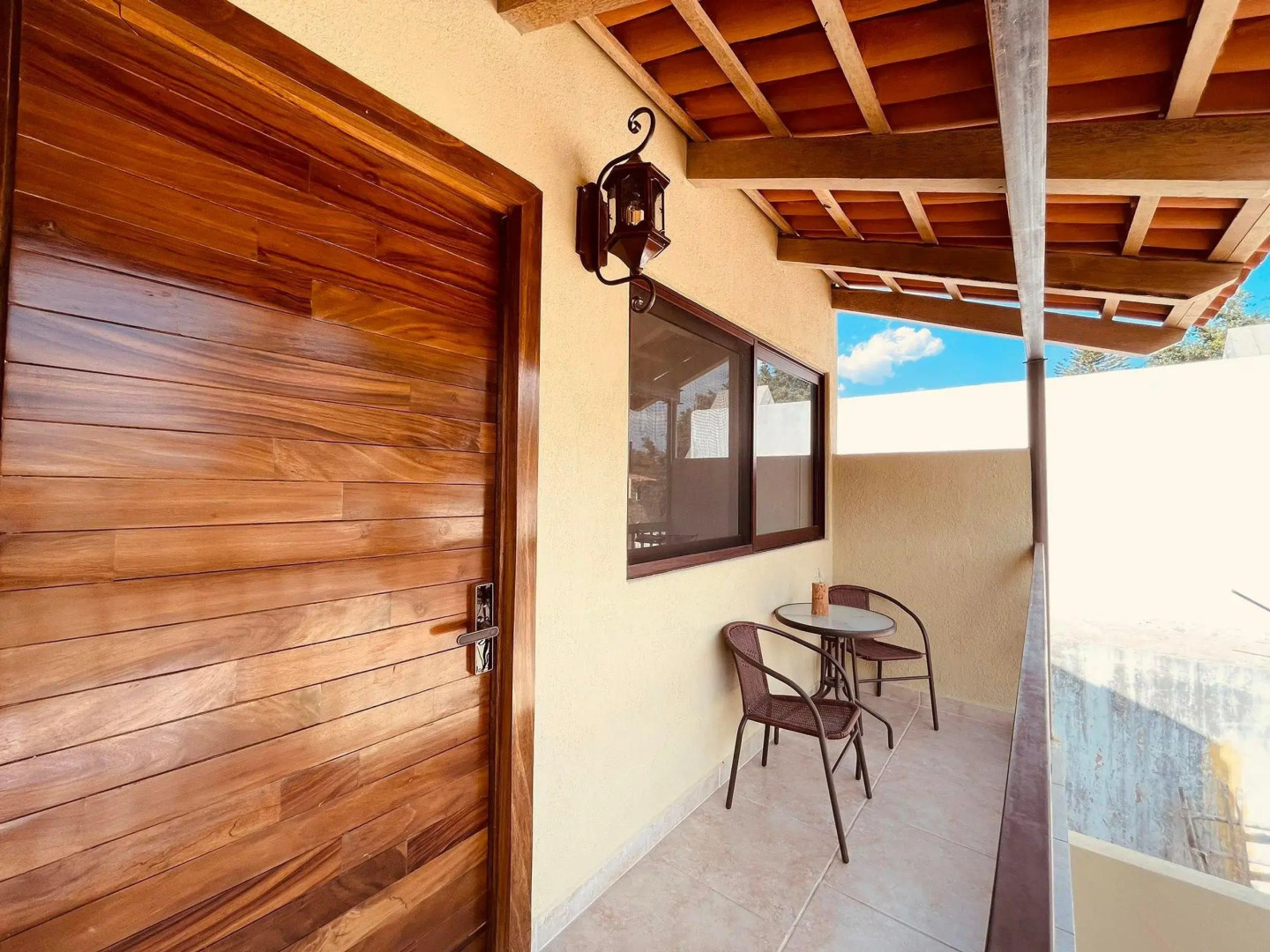 Seuia Departamentos con alberca a pasos del lago