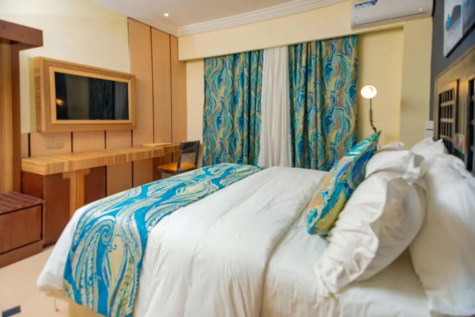 Marcsons Hotels and Resorts