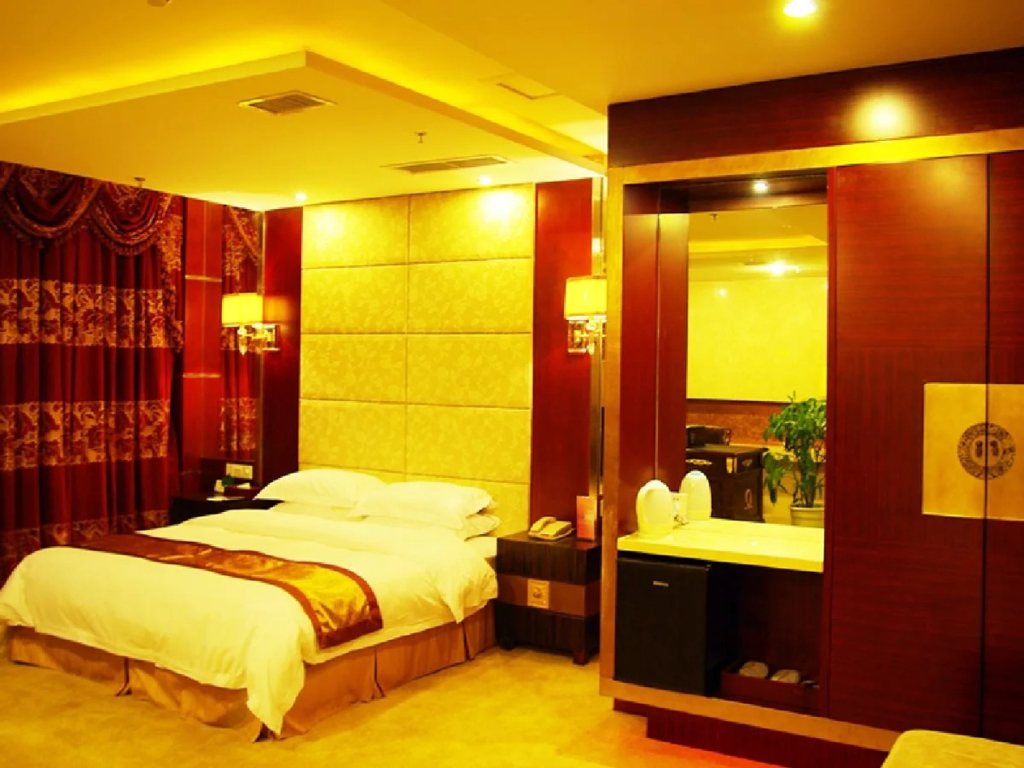 Jiuzhaigou Huangpu Hotel