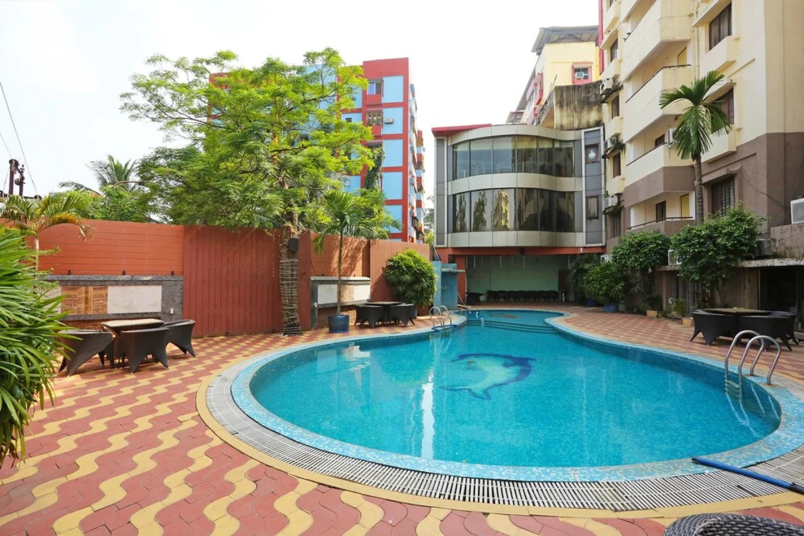 OYO Flagship 172 Forum Mall