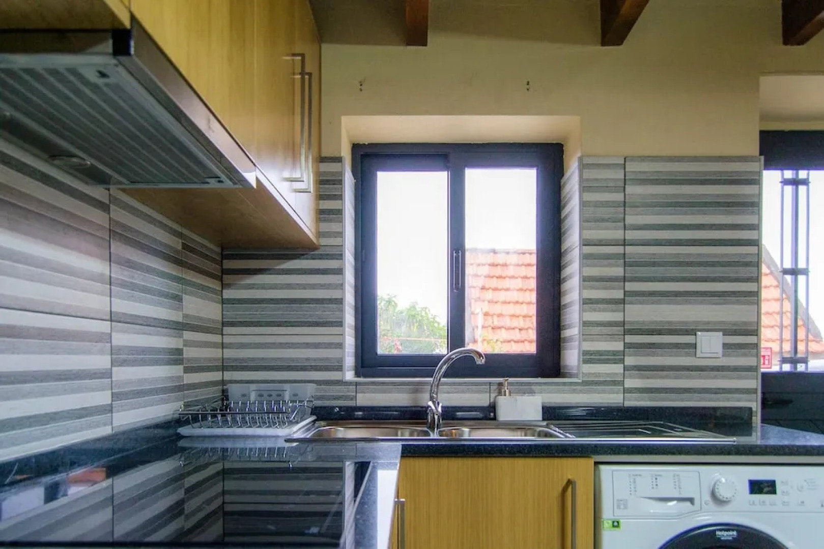 House With One Bedroom In Faja Da Ovelha With Wonderful Sea View Furnished Terrace And Wifi