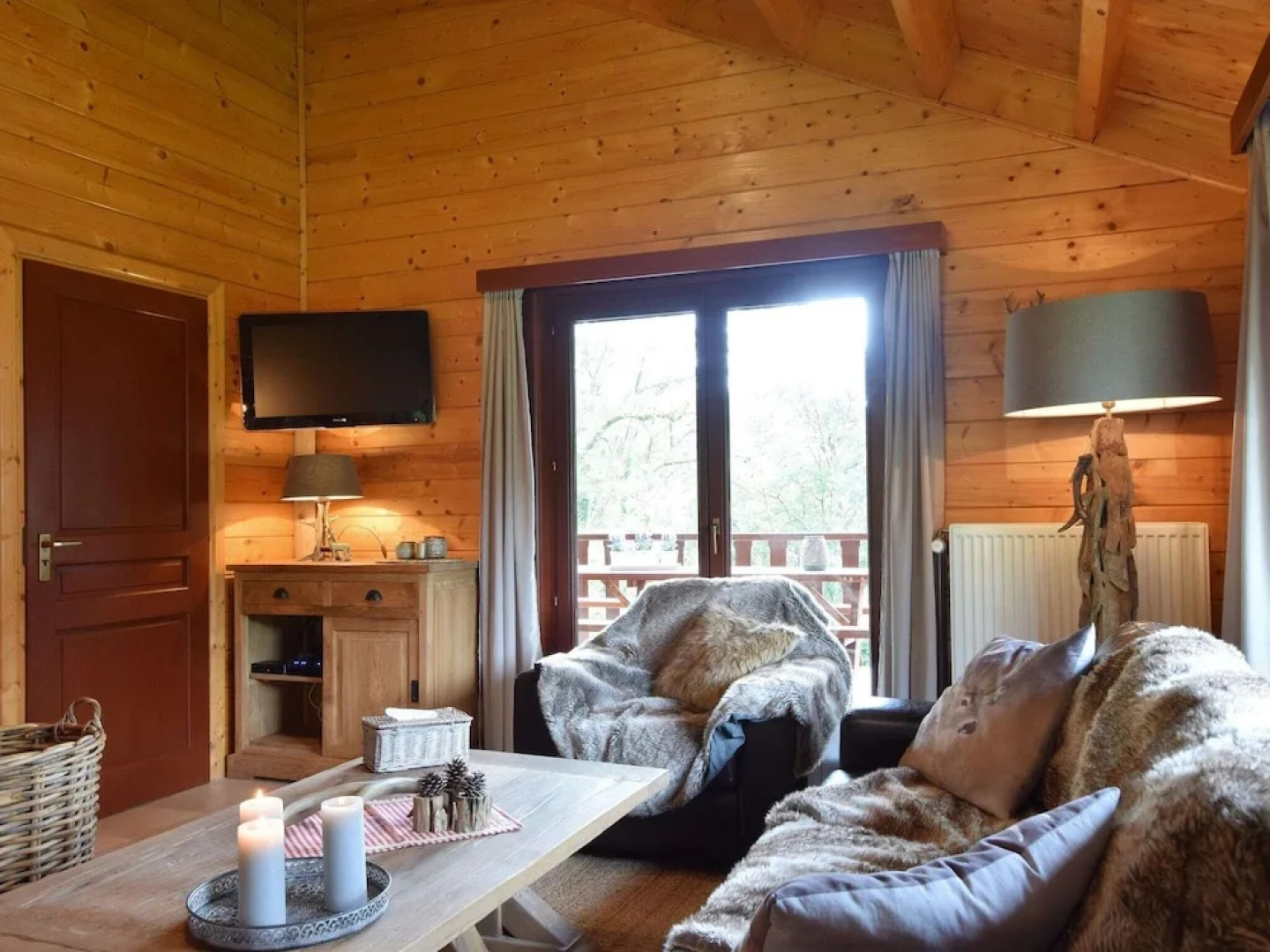 Very Spacious Chalet Near the Center of Durbuy