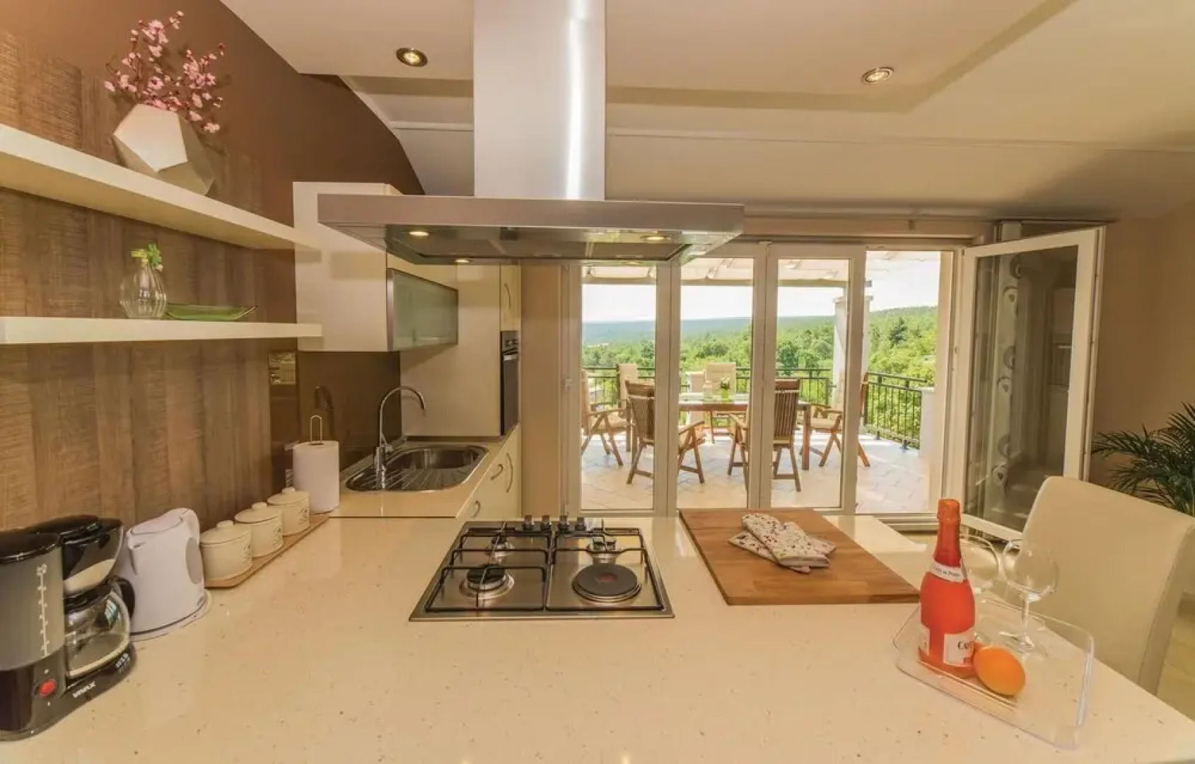 Beautiful Home in Pridraga With Wifi and 8 Bedrooms