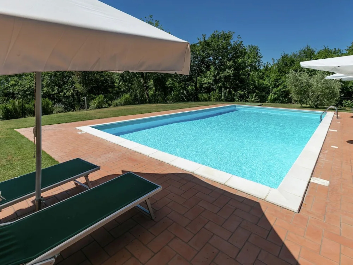 Modern Farmhouse in Ficulle with Swimming Pool