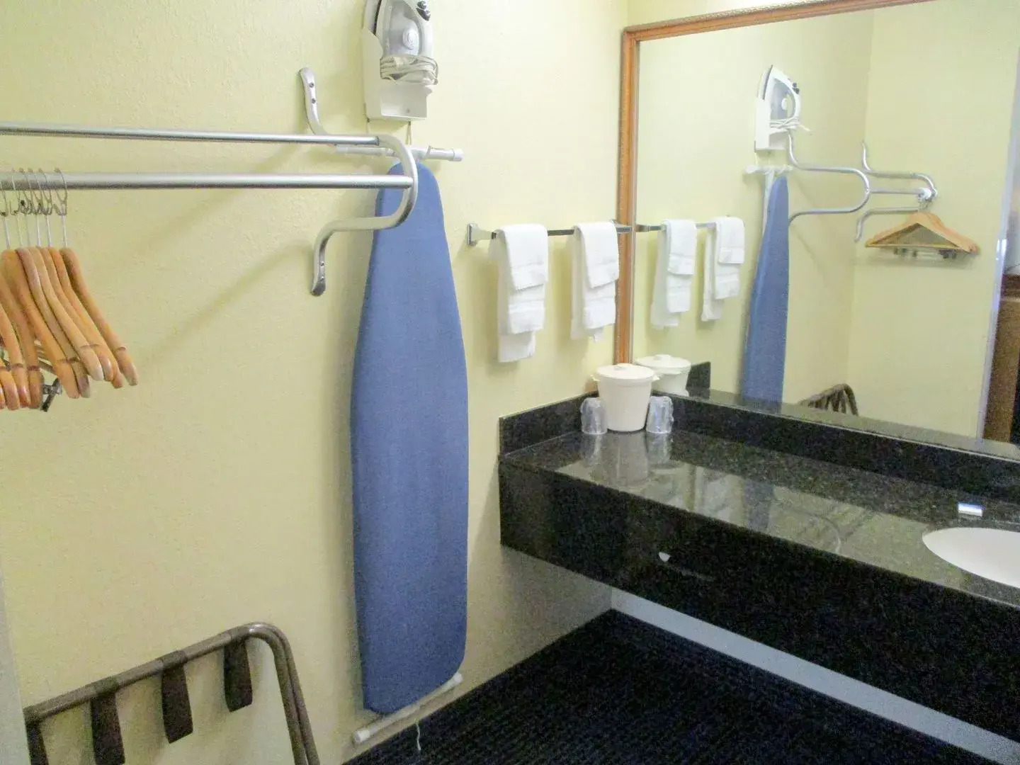 Deluxe Inn & Suites Morgan City