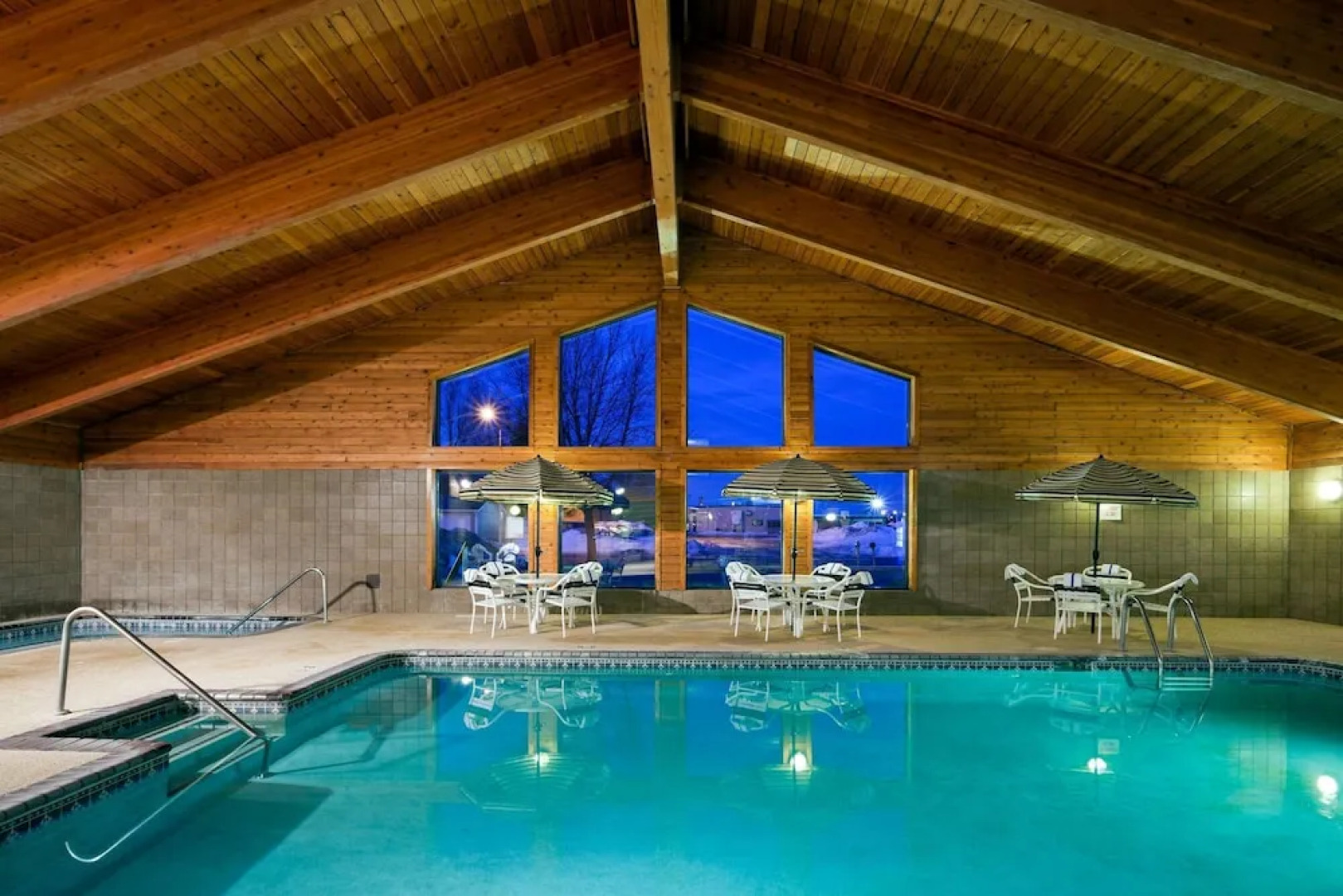 AmericInn Lodge & Suites Worthington