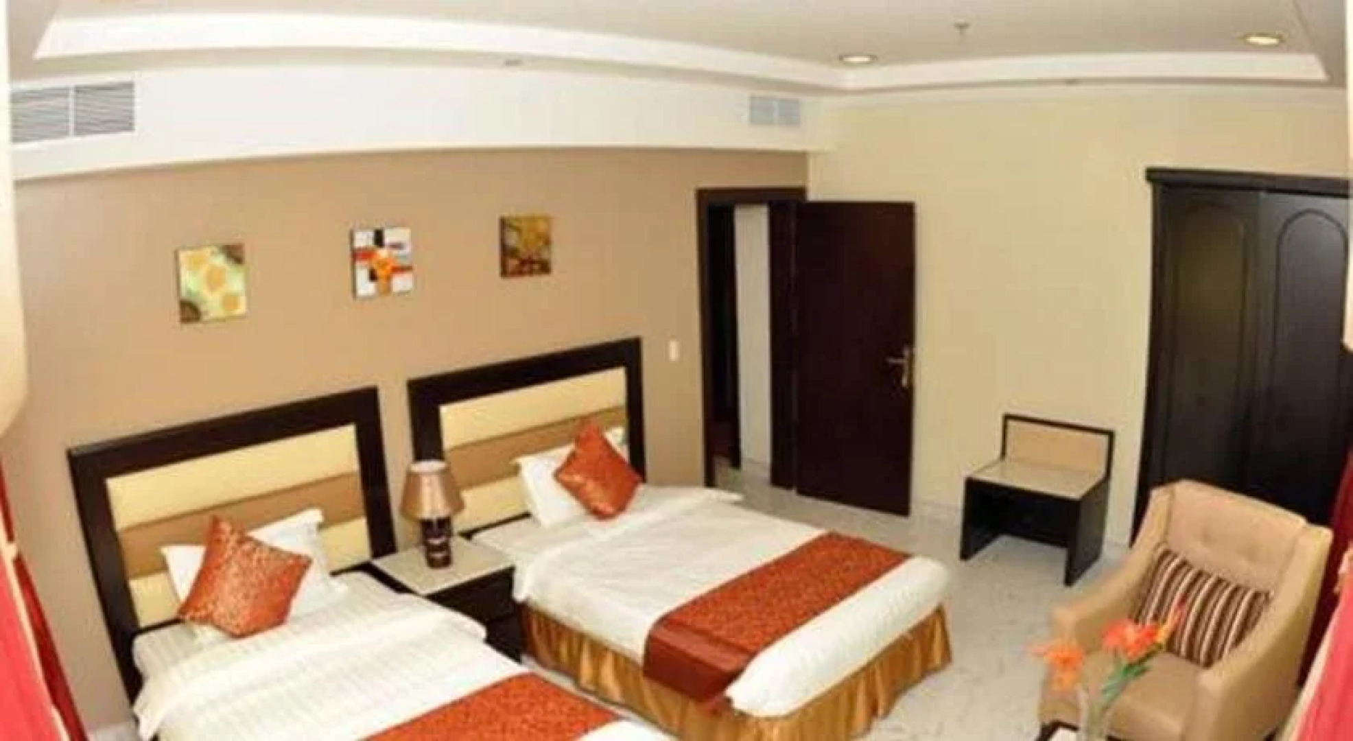 Radmah Suites Fanater