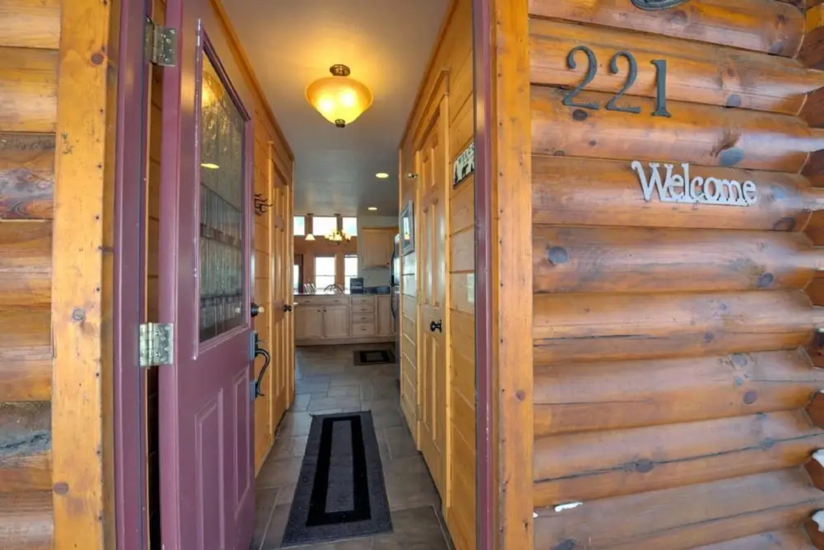 Black Bear Lodge at Scenic Wolf Resort - 3 Br Cabin