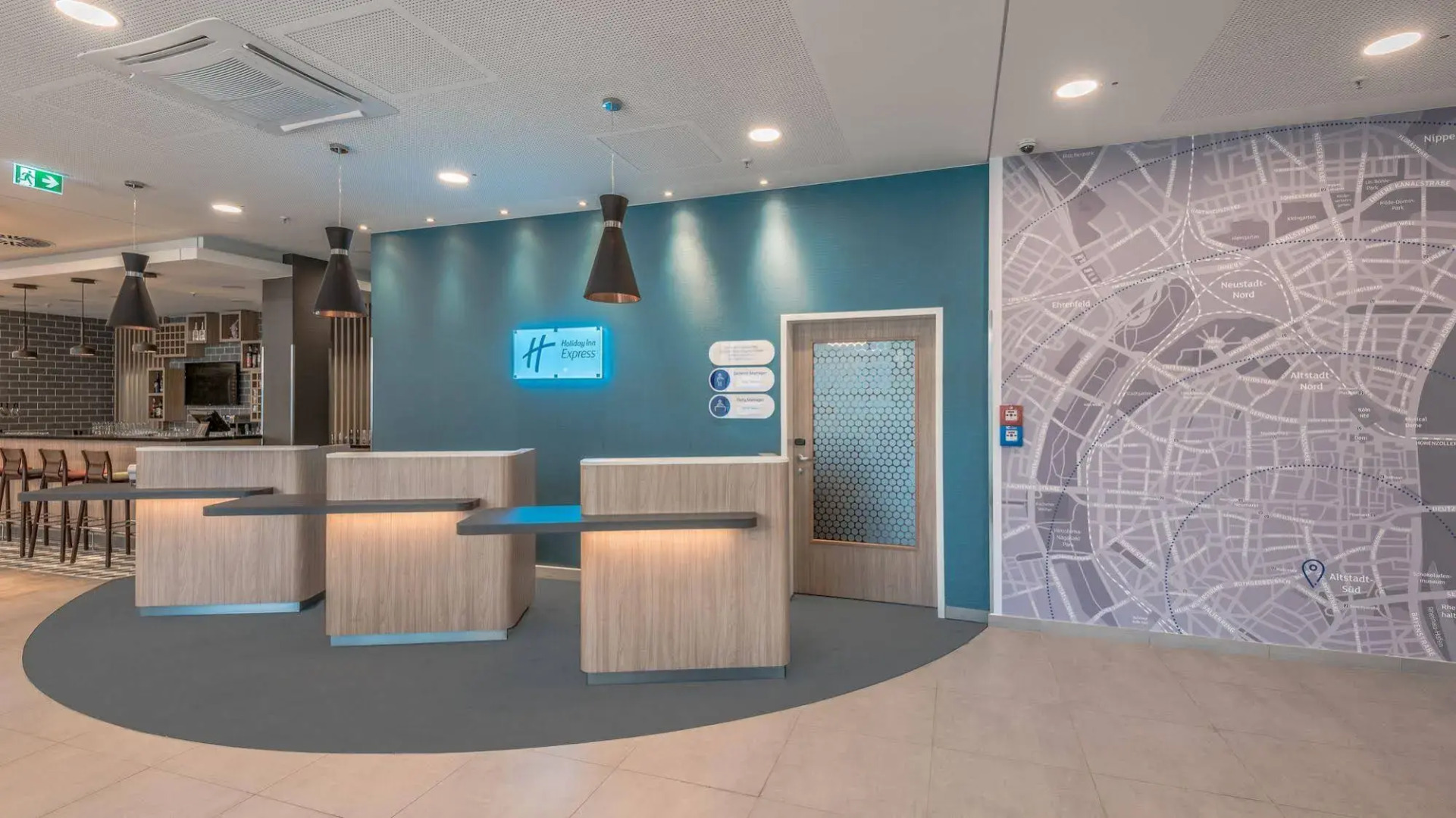 Premier Inn Cologne City Sud Hotel