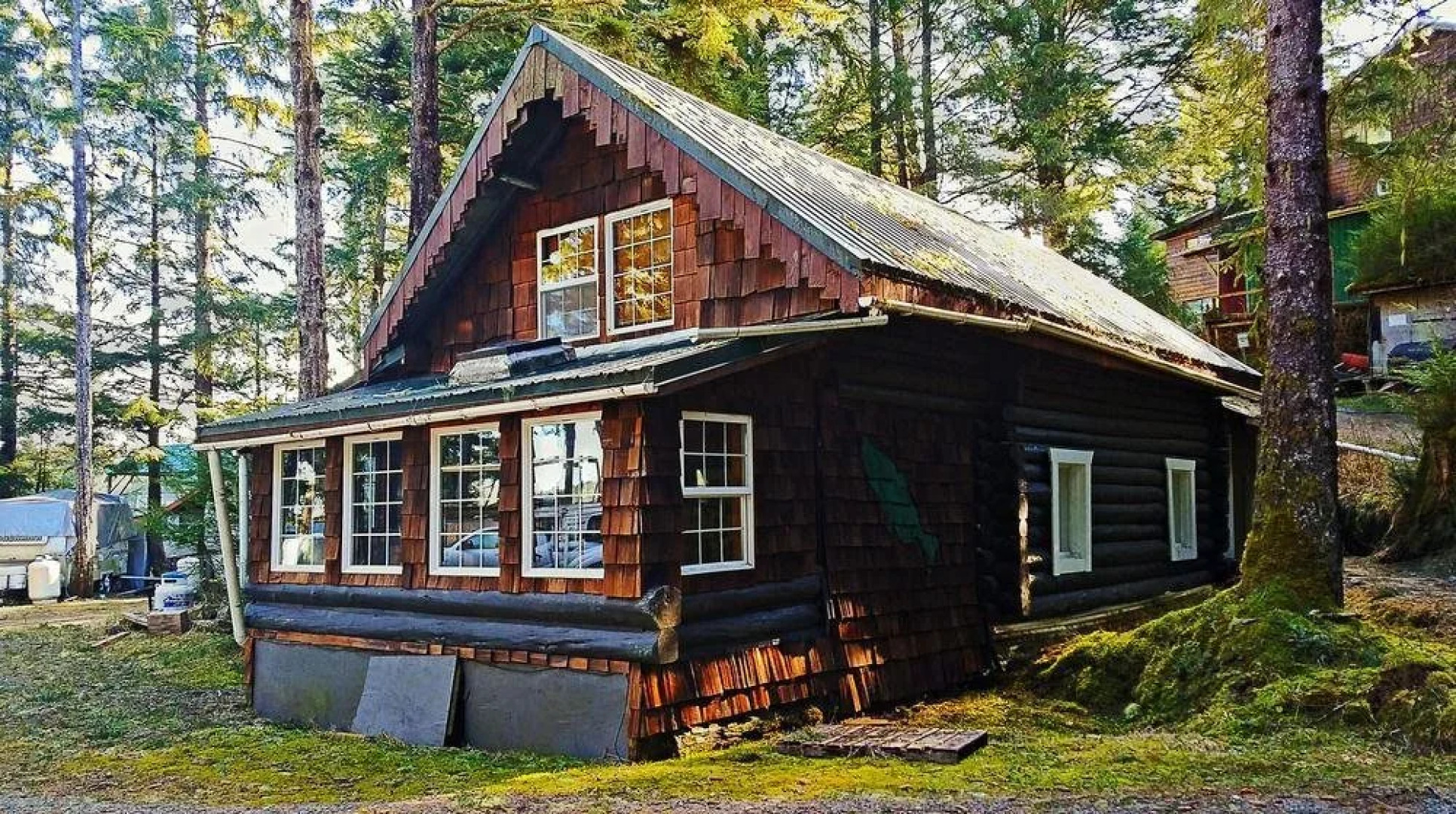 Alaska's Bed Breakfast and Canoe
