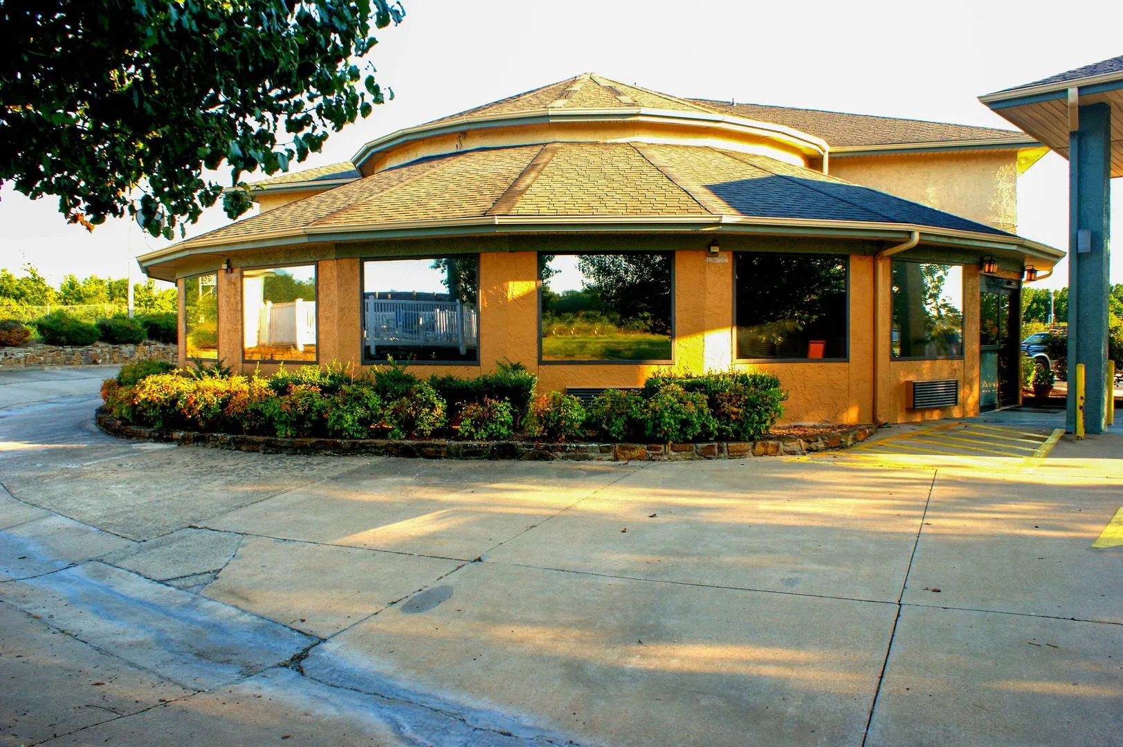 Sonesta Essential Van Buren Fort Smith