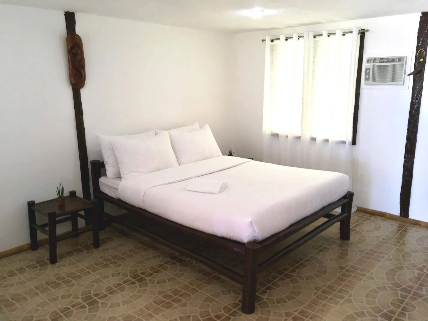 Cove Paradise Beach & Dive Resort