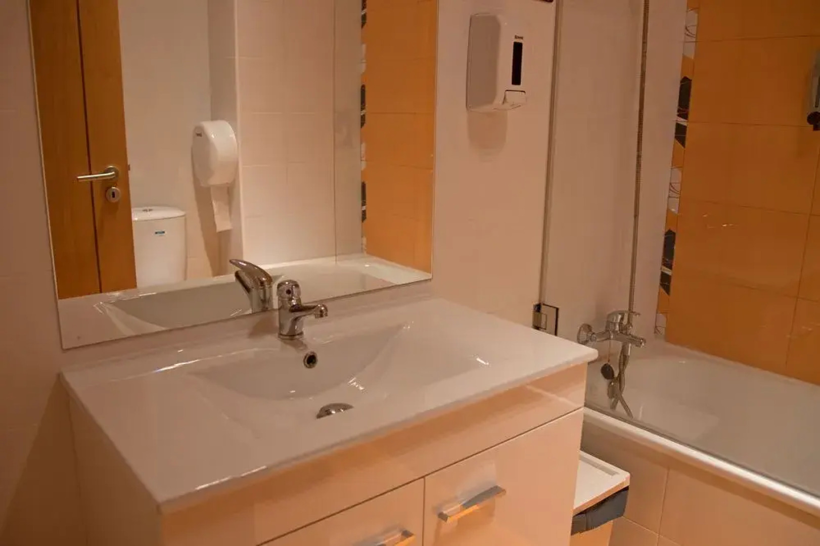 Host'Bell Rooms & Suites