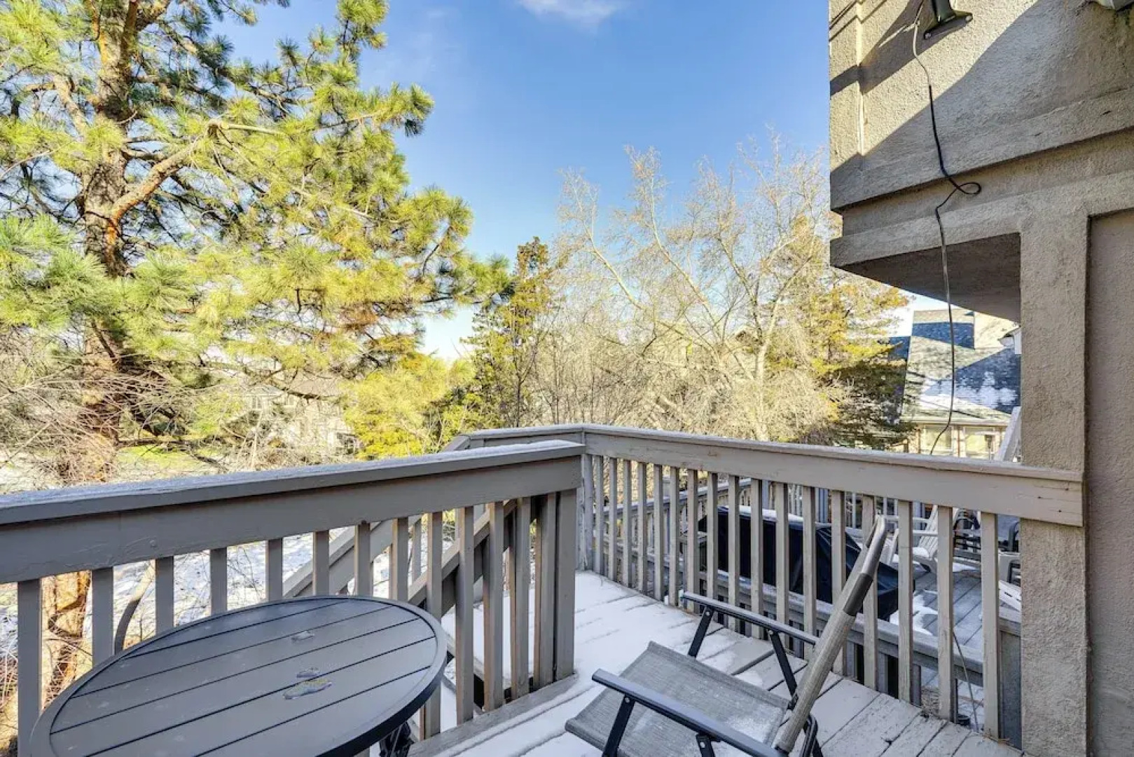 Modern Townhome w/ Hot Tub: 10 Mi to Snowbird!