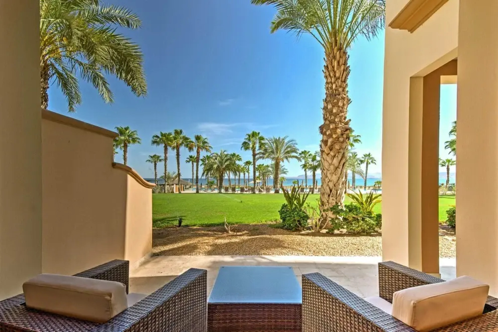 Paraiso del Mar Resort Condo: Water Taxi to La Paz