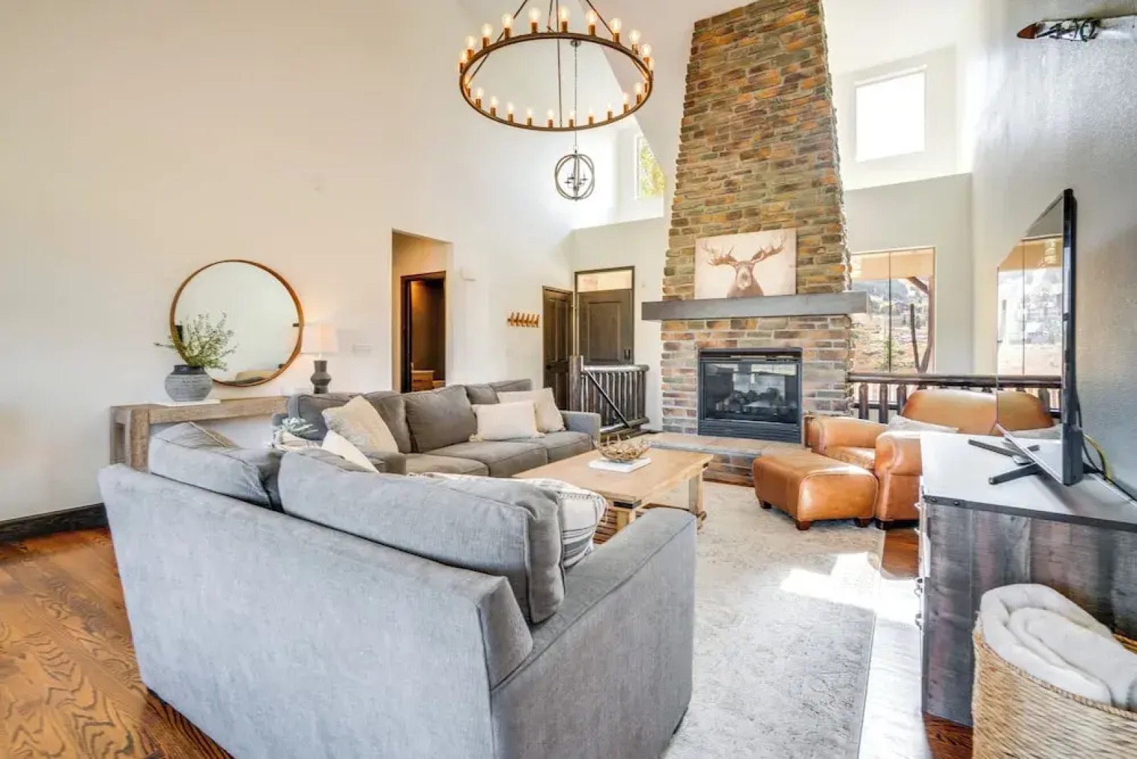 Half-mi to Skiing: Gorgeous Granby Ranch Home!
