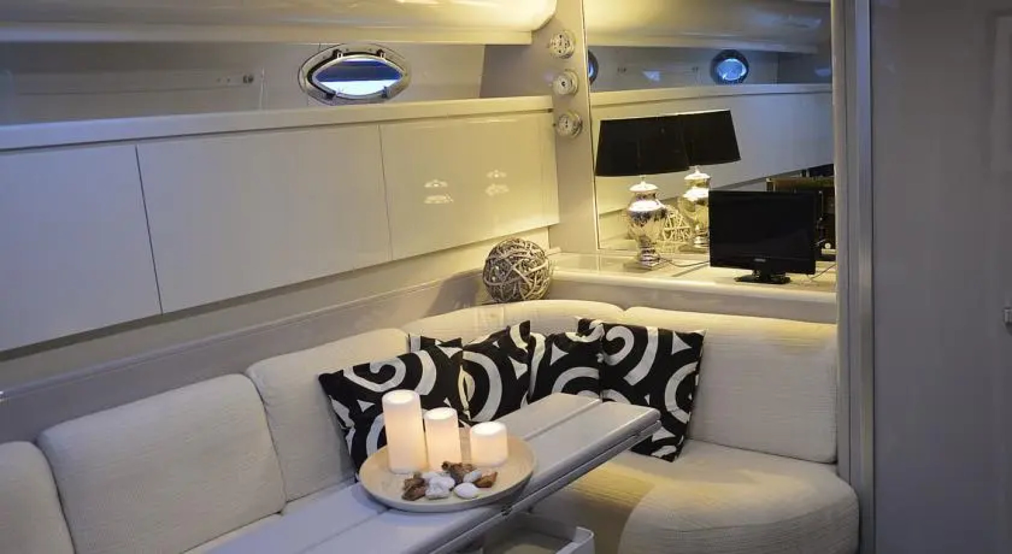 Boats & Breakfast Iseo Lake Pisogne 2