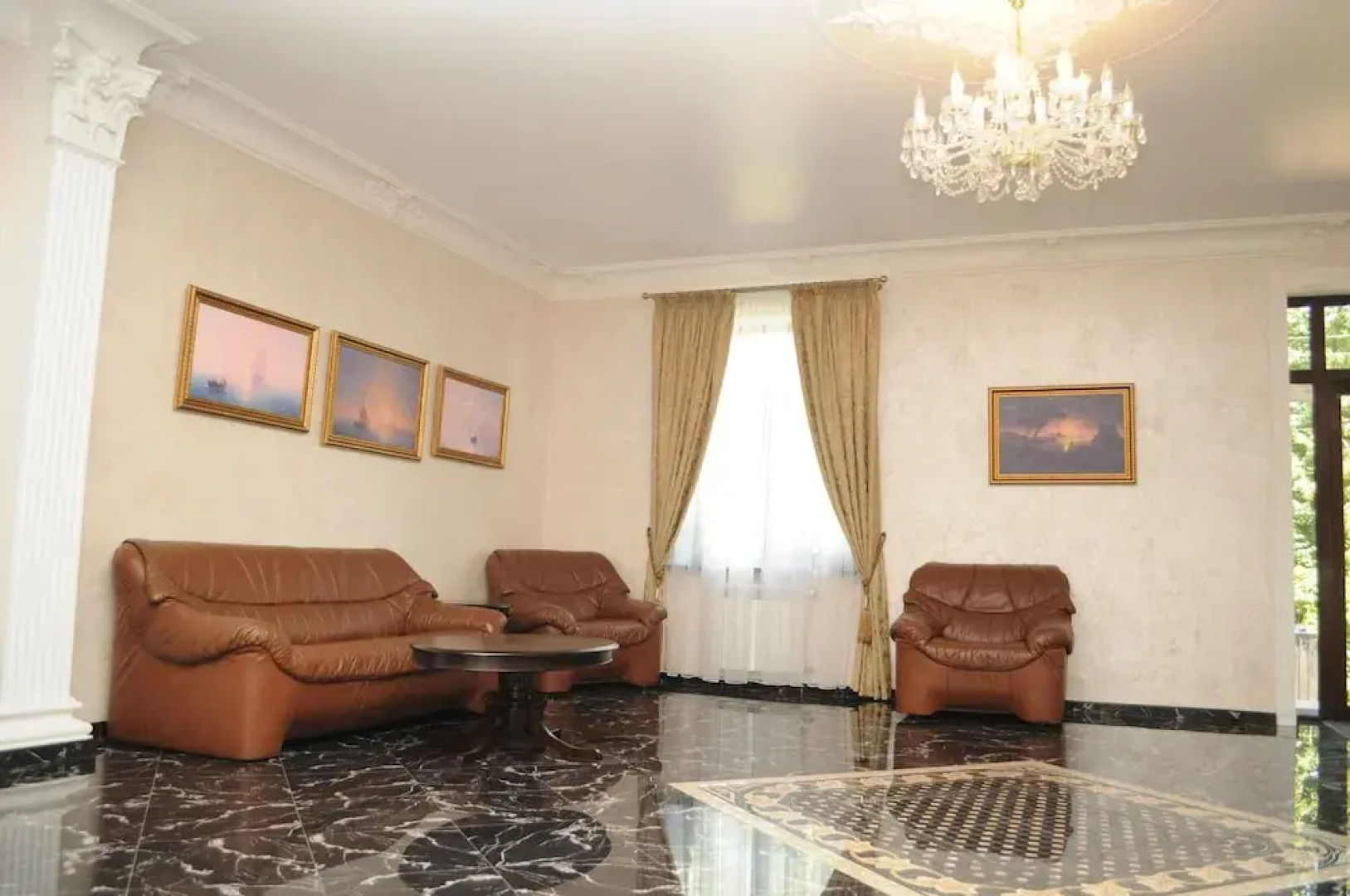 Отель «Вилла Ле Гранд»