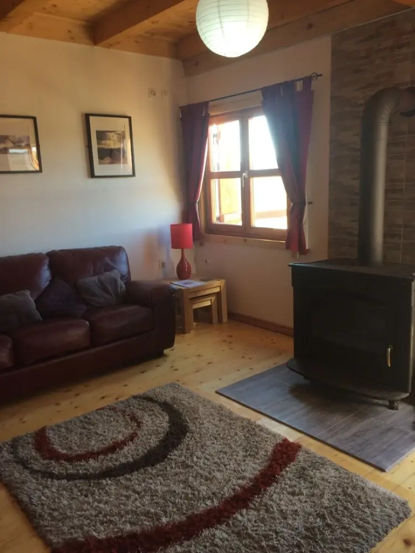 Beautiful 2-bed Cottage With in Žabljak