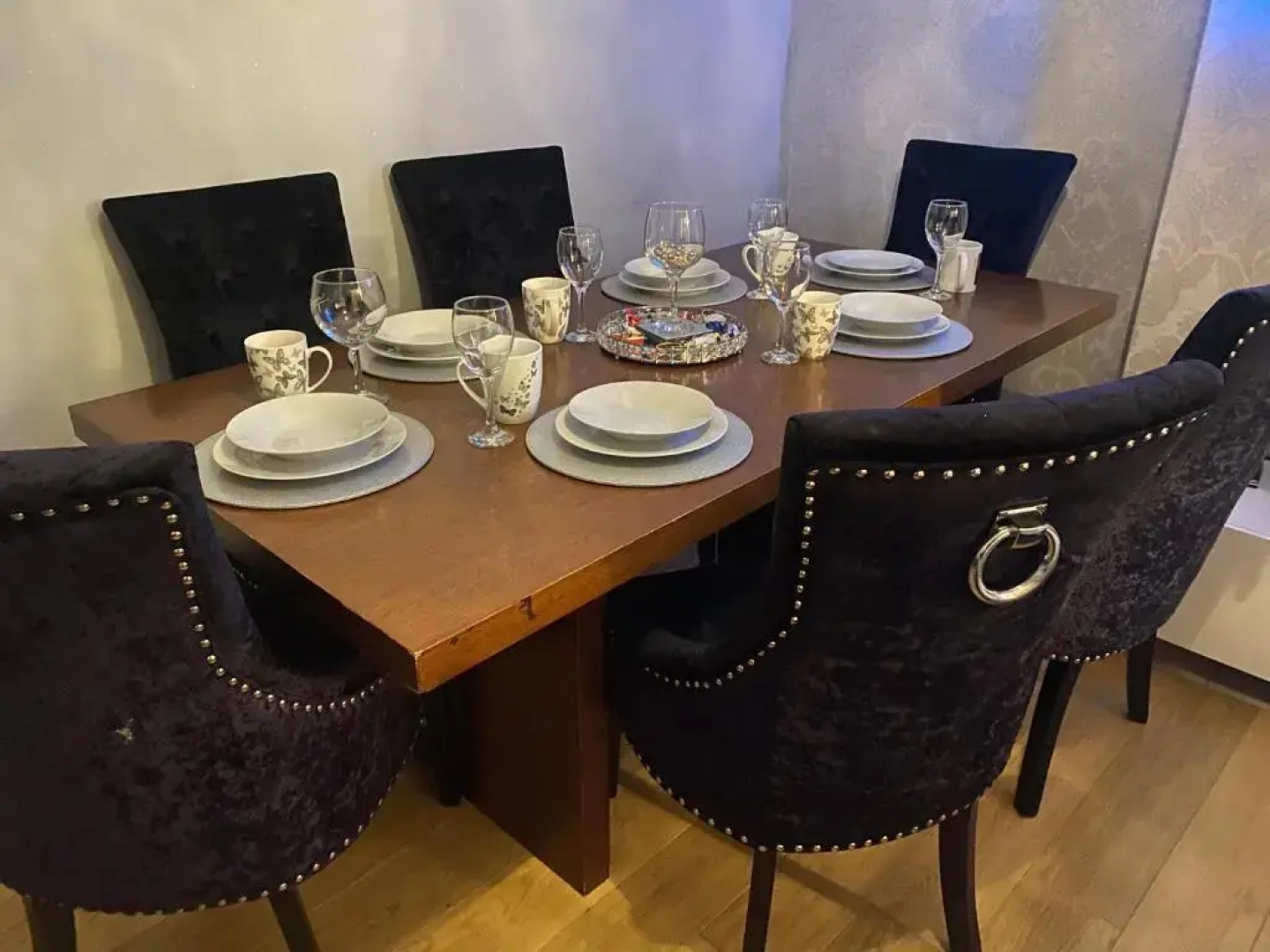 Impeccable 3- Bedroom House in Kirkcaldy